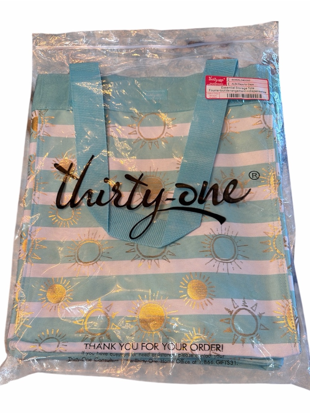 Essential Cruise Kit for 2 Featuring 31 Storage Tote NWT - Picture 2 of 6